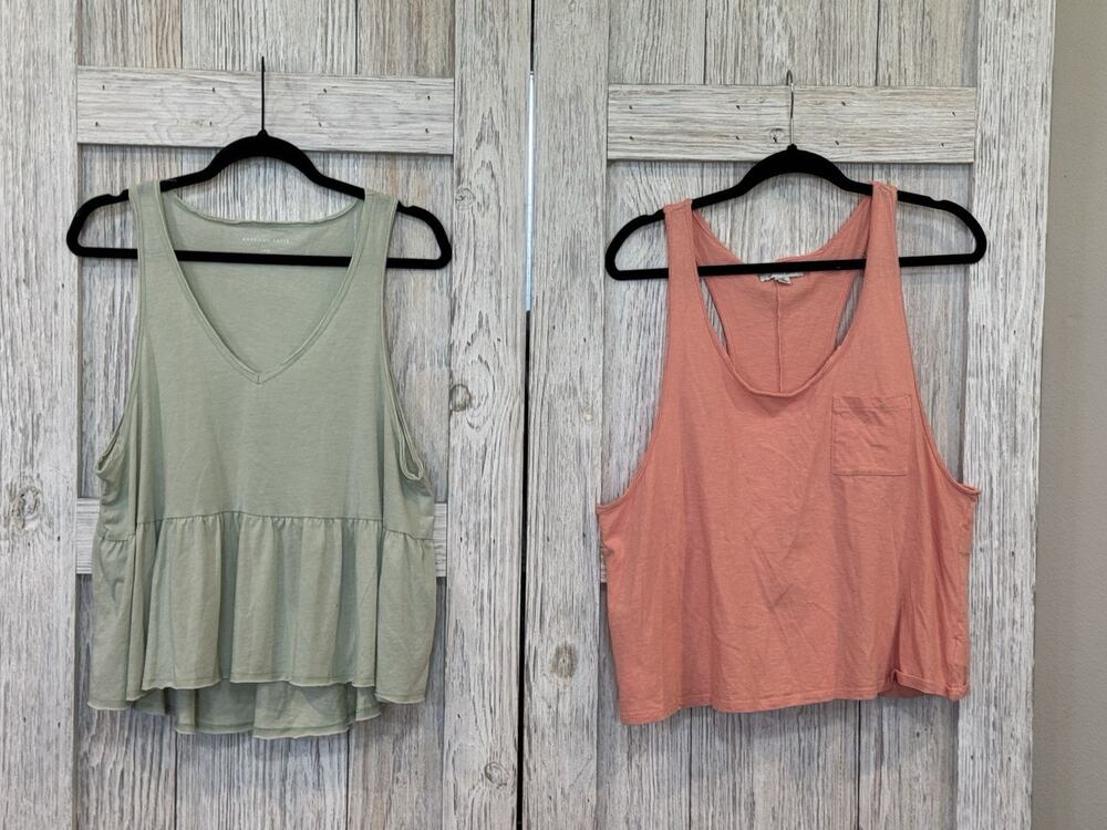 American Eagle Outfitters‎ Women Tank Top Large Lot Of 2